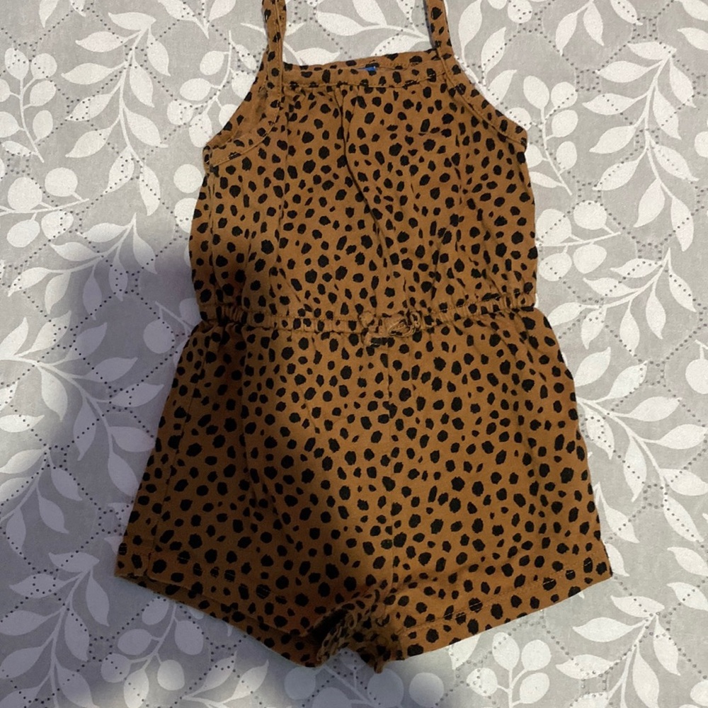 Baby romper size 6-12 months